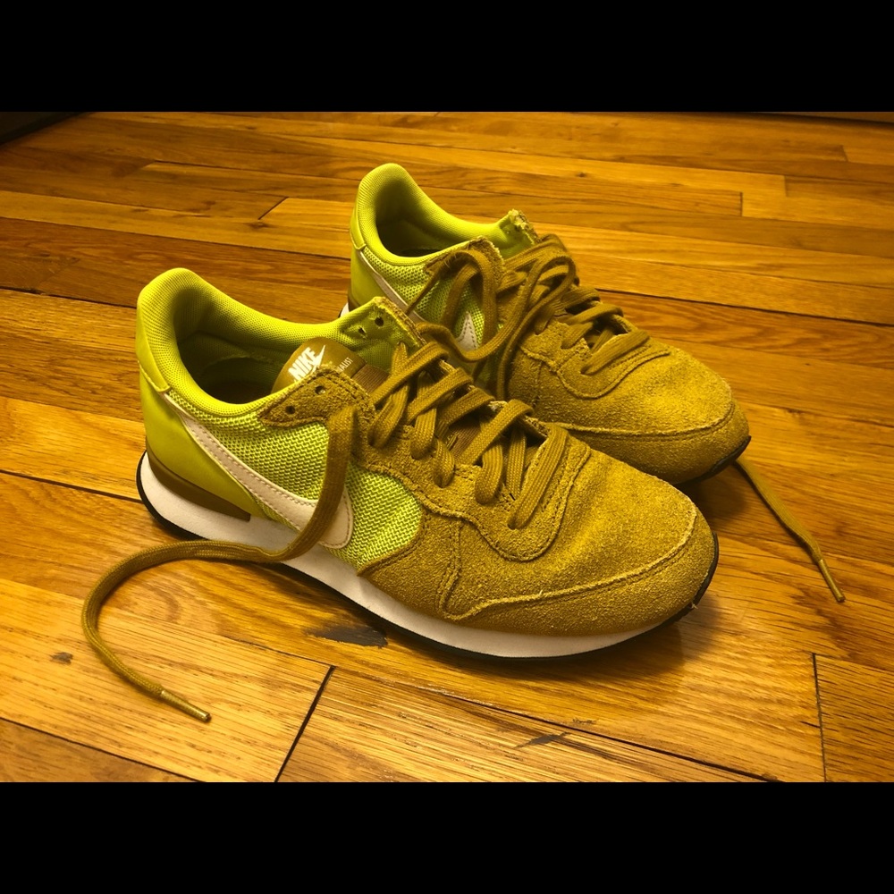Nike Internationalist Sneaker (6.5M)